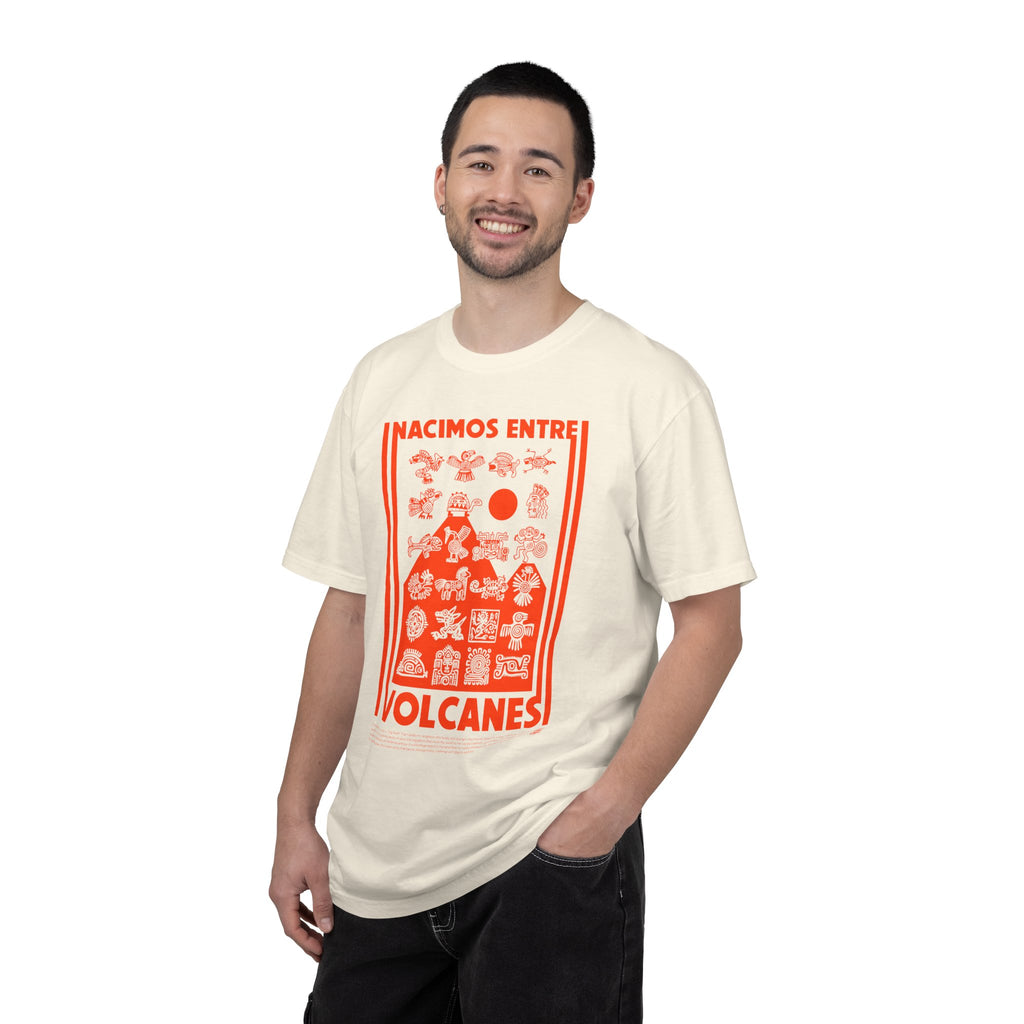 Nacimos entre Volcanes Tee