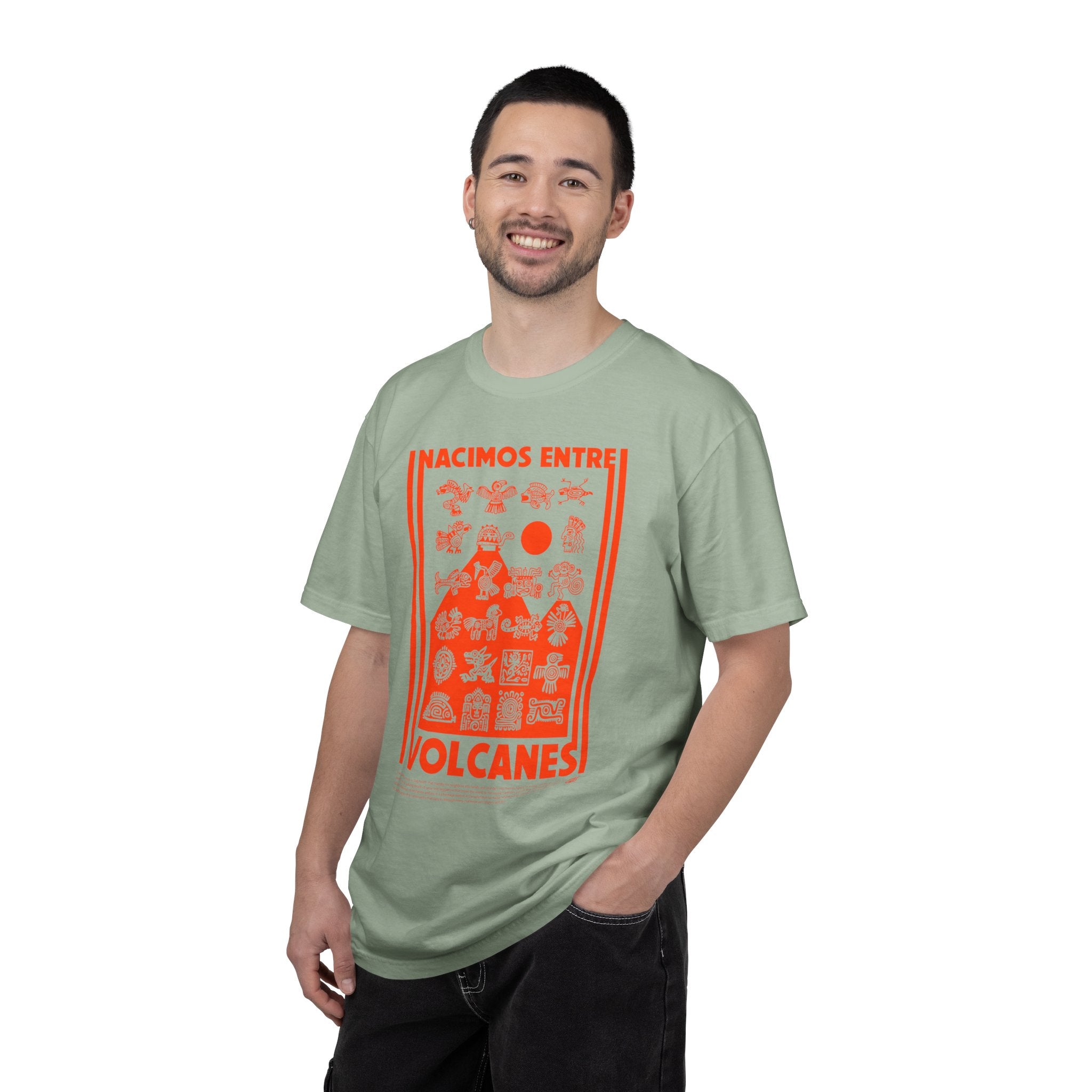 Nacimos entre Volcanes Tee