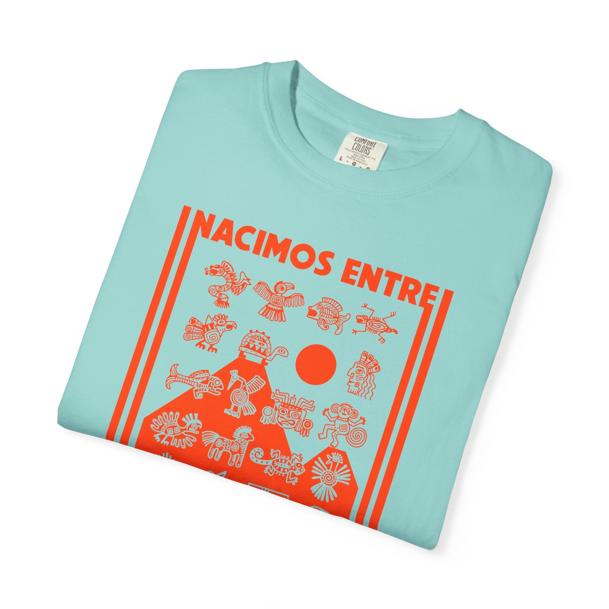 Nacimos entre Volcanes Tee